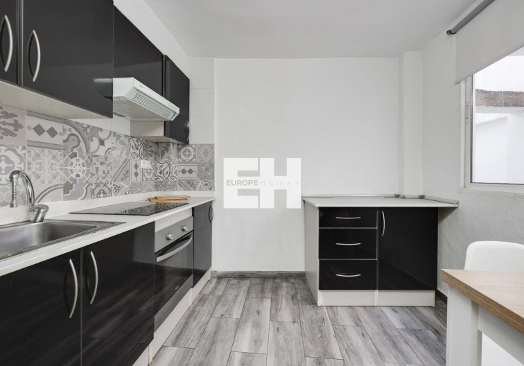 Resale - Apartment - Torrevieja - Centro