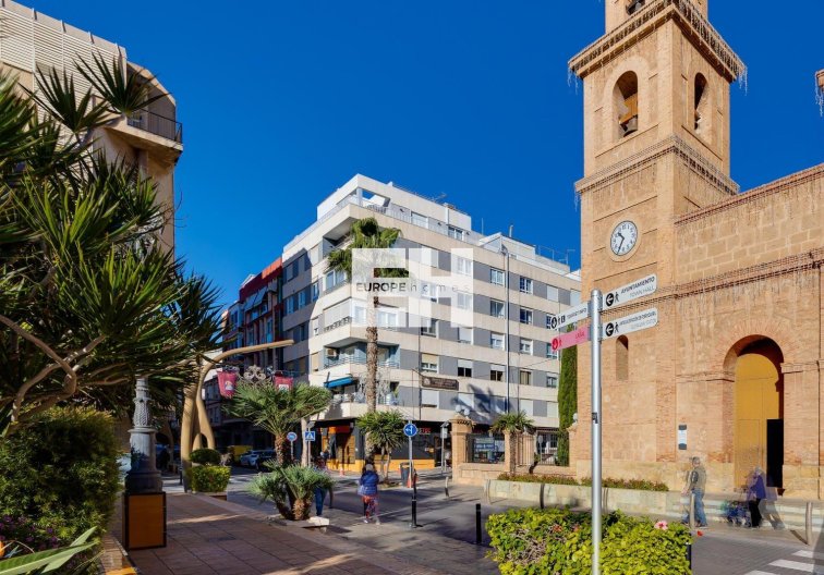 Resale - Apartment - Torrevieja - Centro