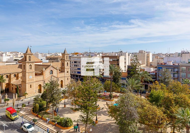Resale - Apartment - Torrevieja - Centro