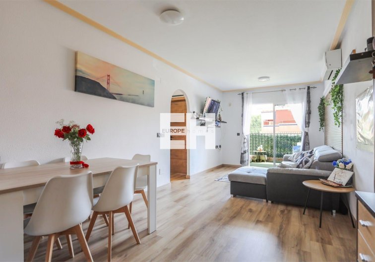 Resale - Apartment - Orihuela Costa - Playa Flamenca