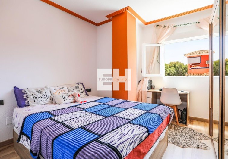 Resale - Apartment - Orihuela Costa - Playa Flamenca