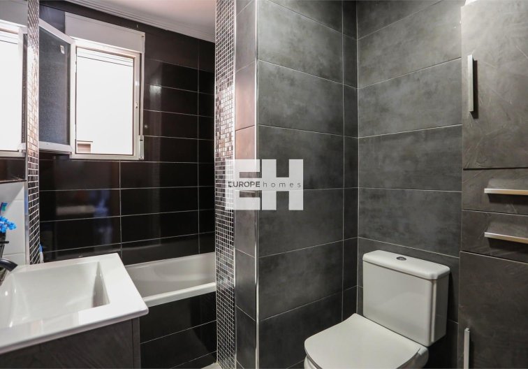 Resale - Apartment - Orihuela Costa - Playa Flamenca