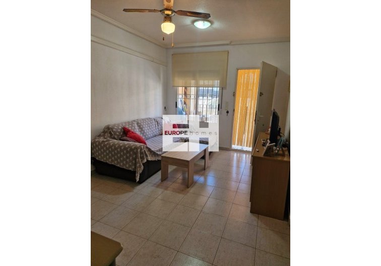 Resale - Bungalow - Torrevieja - Playa de los Naúfragos