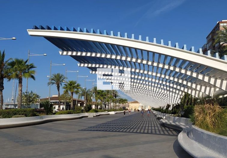 Segunda mano - Apartamento  - Torrevieja - CENTRO CASCO URBANO