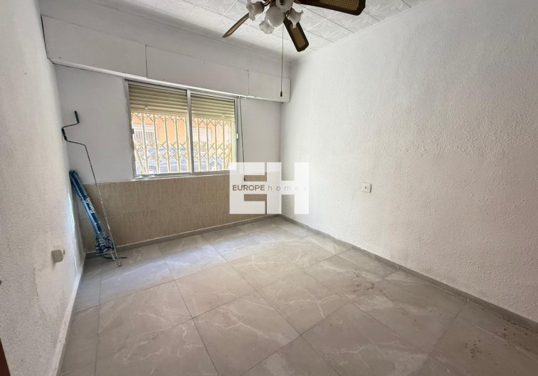 Segunda mano - Apartamento  - Torrevieja - Playa de los Locos