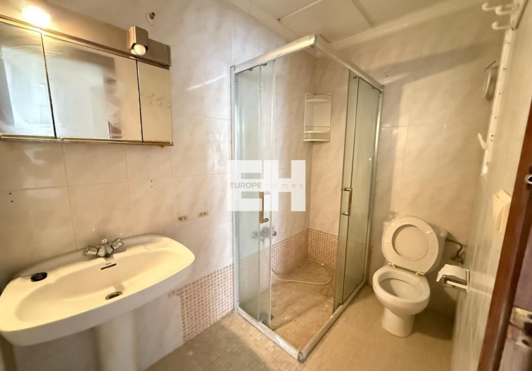 Segunda mano - Apartamento  - Torrevieja - Playa de los Locos