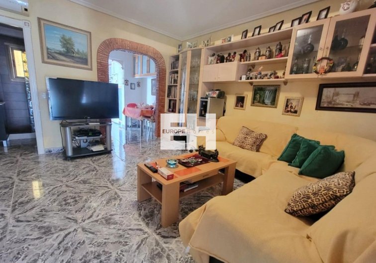 Segunda mano - Bungalow - Torrevieja - Los Frutales