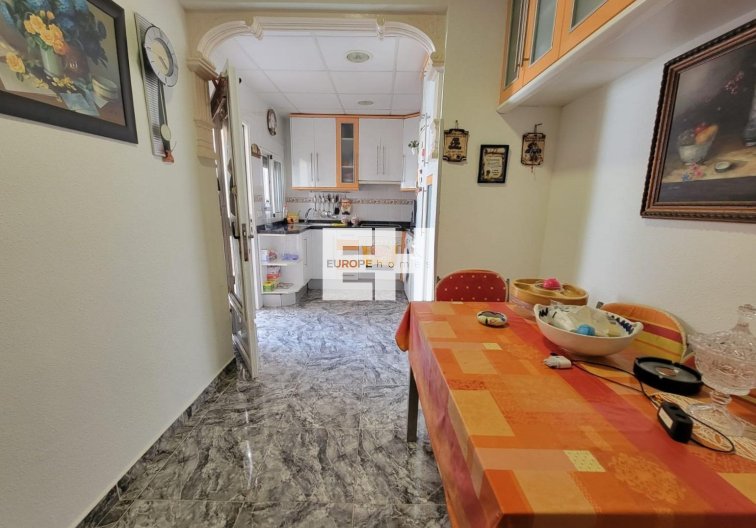 Segunda mano - Bungalow - Torrevieja - Los Frutales