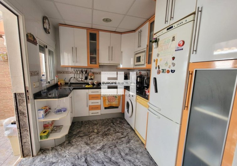 Segunda mano - Bungalow - Torrevieja - Los Frutales