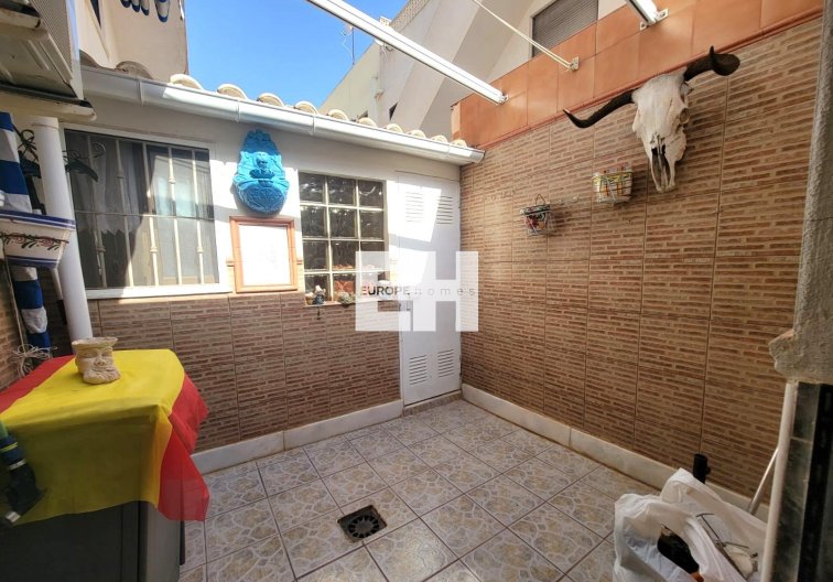 Segunda mano - Bungalow - Torrevieja - Los Frutales