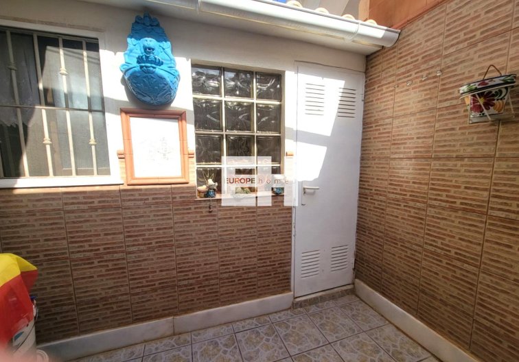 Segunda mano - Bungalow - Torrevieja - Los Frutales