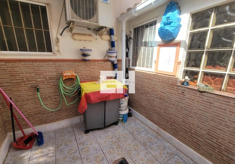 Segunda mano - Bungalow - Torrevieja - Los Frutales