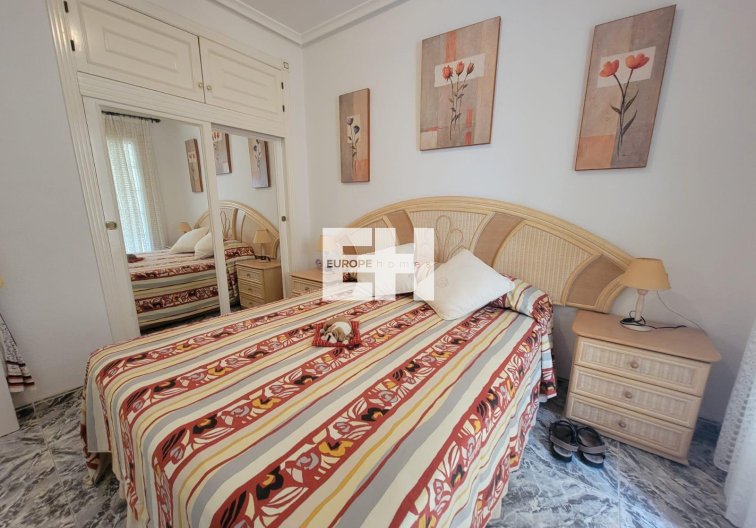 Segunda mano - Bungalow - Torrevieja - Los Frutales