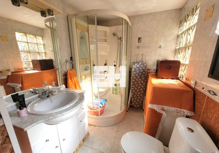 Segunda mano - Bungalow - Torrevieja - Los Frutales