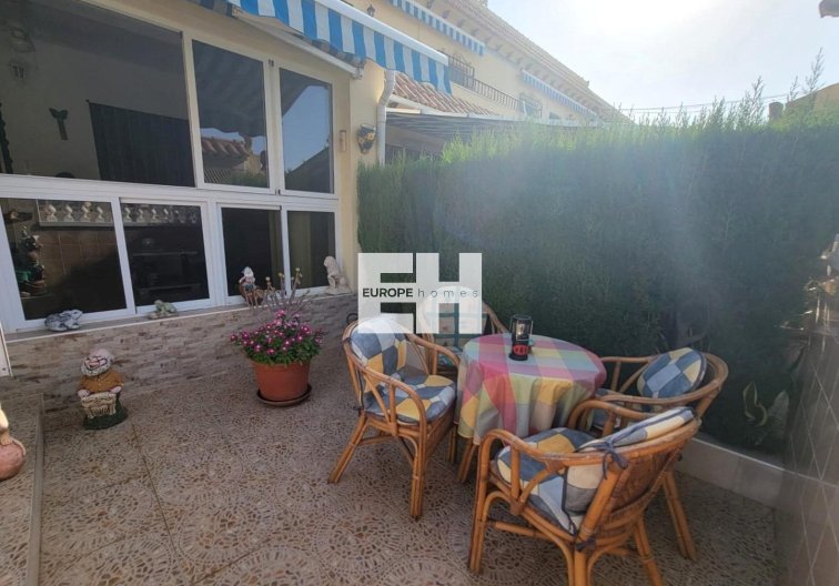 Segunda mano - Bungalow - Torrevieja - Los Frutales