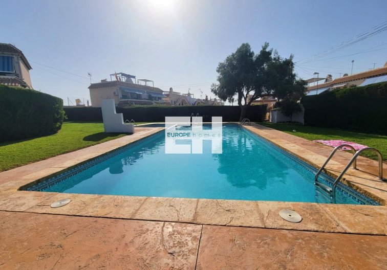 Segunda mano - Bungalow - Torrevieja - Los Frutales