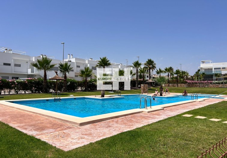 Segunda mano - Apartamento  - Vistabella Golf Entre Naranjos - Inland