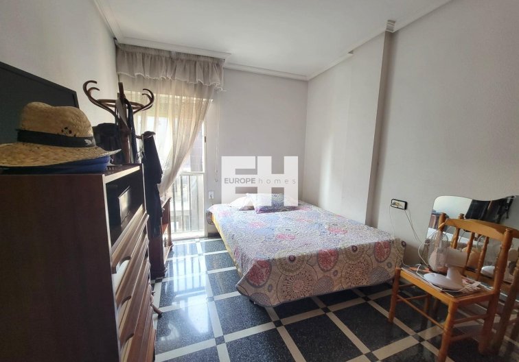 Segunda mano - Apartamento  - Torrevieja - Centro