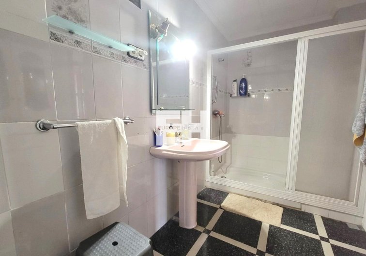 Segunda mano - Apartamento  - Torrevieja - Centro