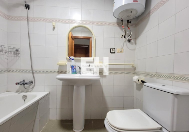 Segunda mano - Apartamento  - Torrevieja - Centro