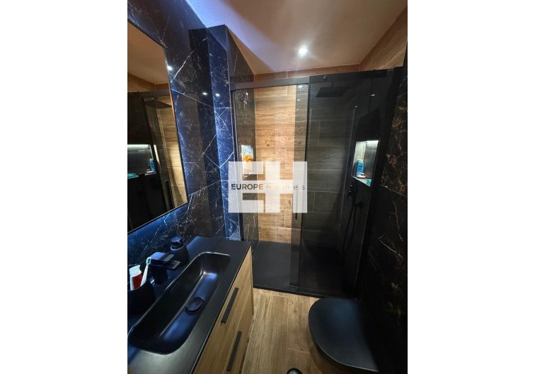 Segunda mano - Apartamento  - Torrevieja - Parque De Las Naciones