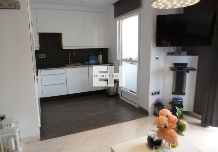 Segunda mano - Apartamento  - La Florida - Inland