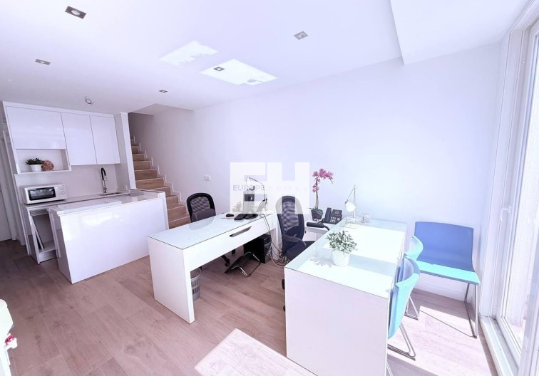 Herverkoop - town house - Orihuela Costa - Las Filipinas