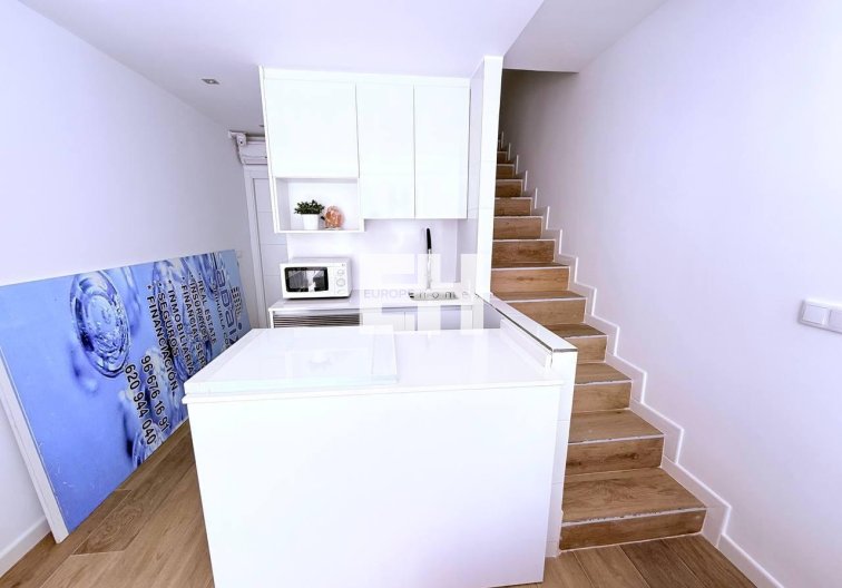 Herverkoop - town house - Orihuela Costa - Las Filipinas