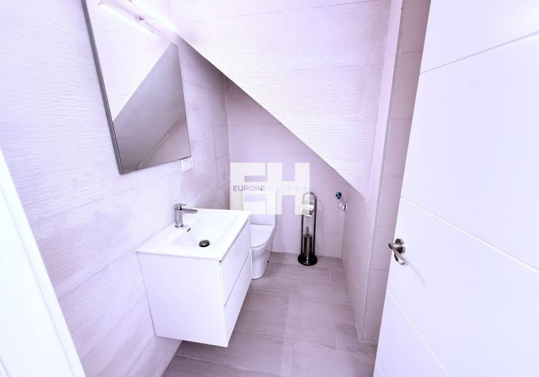 Herverkoop - town house - Orihuela Costa - Las Filipinas