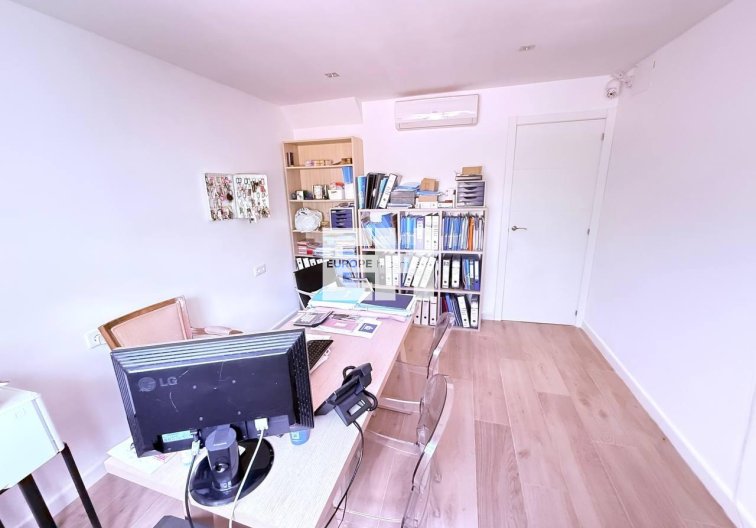 Herverkoop - town house - Orihuela Costa - Las Filipinas