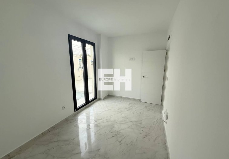 Herverkoop - town house - Orihuela Costa - Las Filipinas