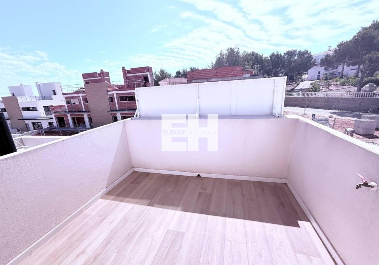 Herverkoop - town house - Orihuela Costa - Las Filipinas