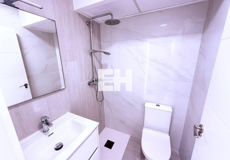 Herverkoop - town house - Orihuela Costa - Las Filipinas