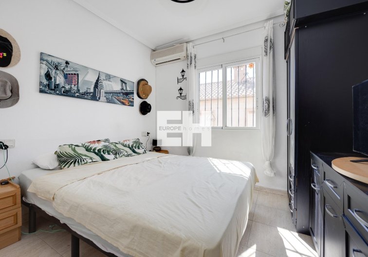 Revente - Bungalow - Torrevieja - Aguas Nuevas