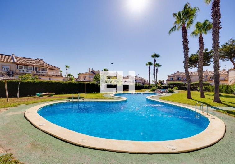 Revente - Bungalow - Torrevieja - Aguas Nuevas