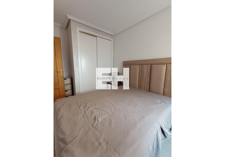 Segunda mano - town house - Avileses - Jerónimo Y Avileses