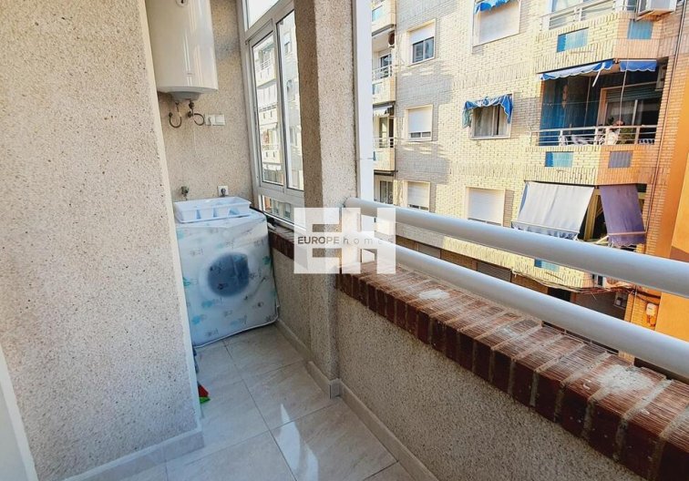 Segunda mano - Apartamento  - Torrevieja - Centro