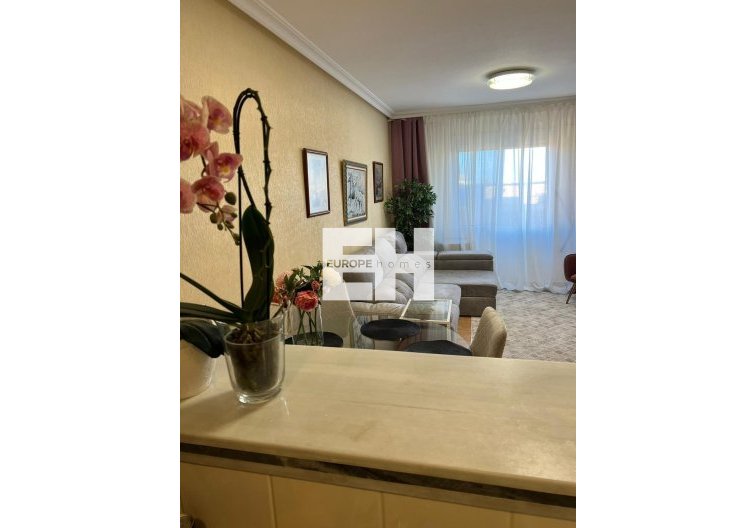 Herverkoop - Appartement - Torrevieja - Aguas Nuevas