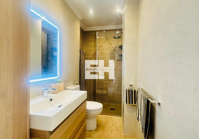 Segunda mano - Apartamento  - Torrevieja - Nueva Torrevieja