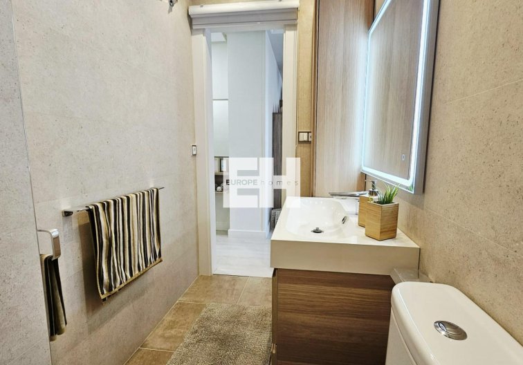 Segunda mano - Apartamento  - Torrevieja - Nueva Torrevieja