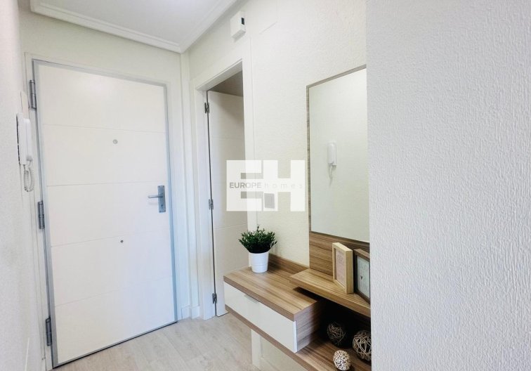 Segunda mano - Apartamento  - Torrevieja - Nueva Torrevieja