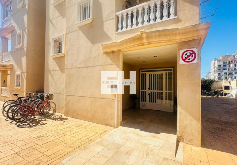 Segunda mano - Apartamento  - Torrevieja - Nueva Torrevieja
