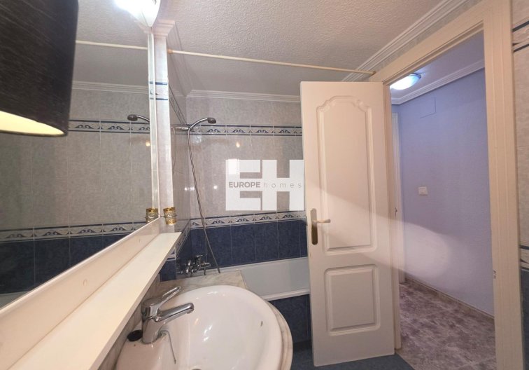 Segunda mano - Apartamento  - Torrevieja - Acequion