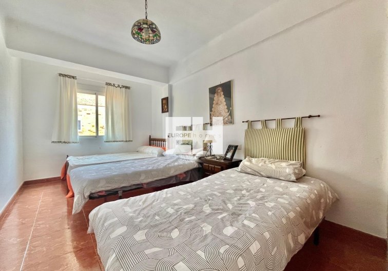 Segunda mano - Apartamento  - Torrevieja - Estacion De Autobuses