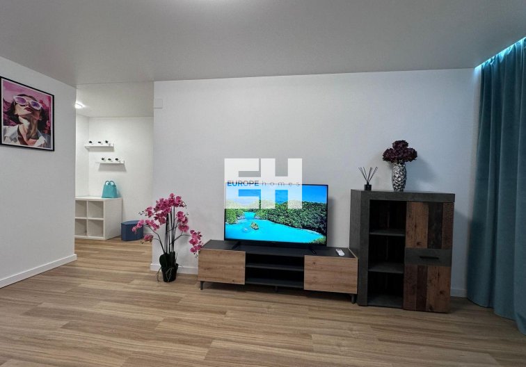 Segunda mano - Apartamento  - Torrevieja - Estacion De Autobuses