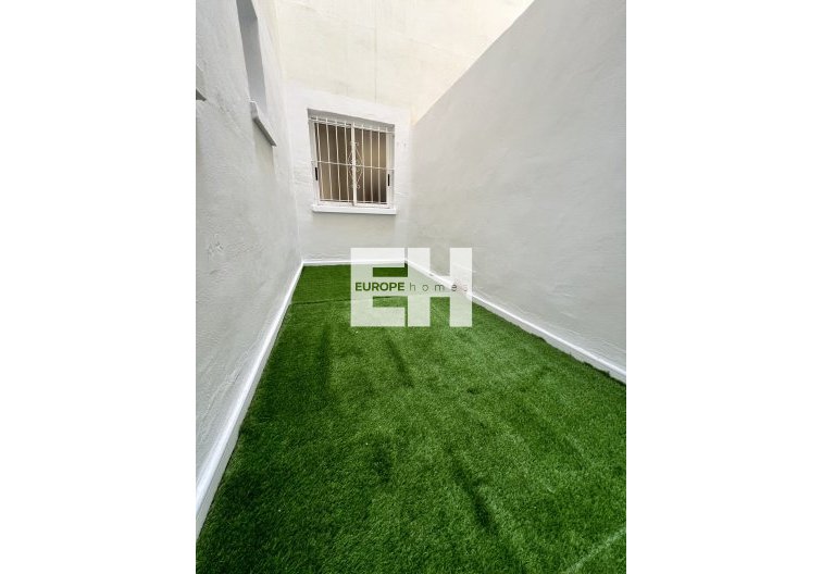Resale - Apartment - Torrevieja - Centro