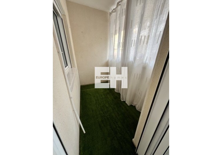 Resale - Apartment - Torrevieja - Centro