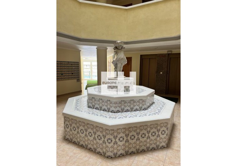 Resale - Apartment - Torrevieja - Centro