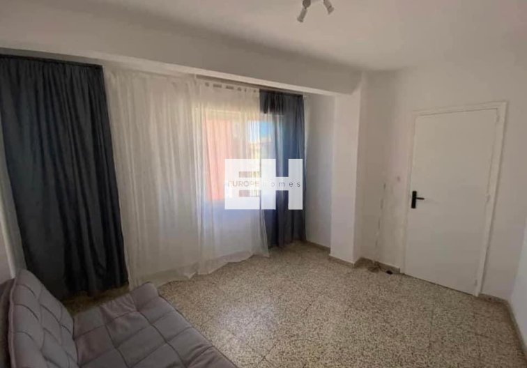 Resale - Apartment - Lo Pagan