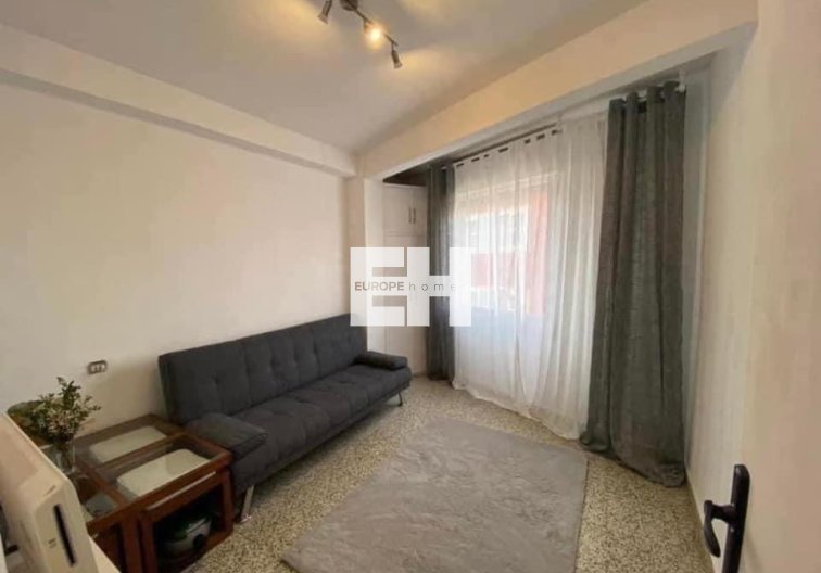 Resale - Apartment - Lo Pagan